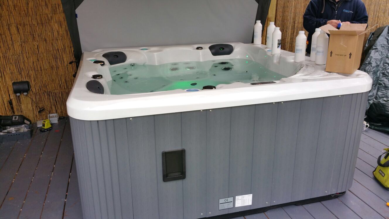 Hot tubs, hot tub, 5 seat hot tub, Jacuzzi