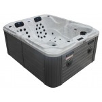 MOONLIGHT 3 PERSON HOT TUB