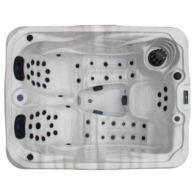MOONLIGHT 3 PERSON CLEARANCE HOT TUB