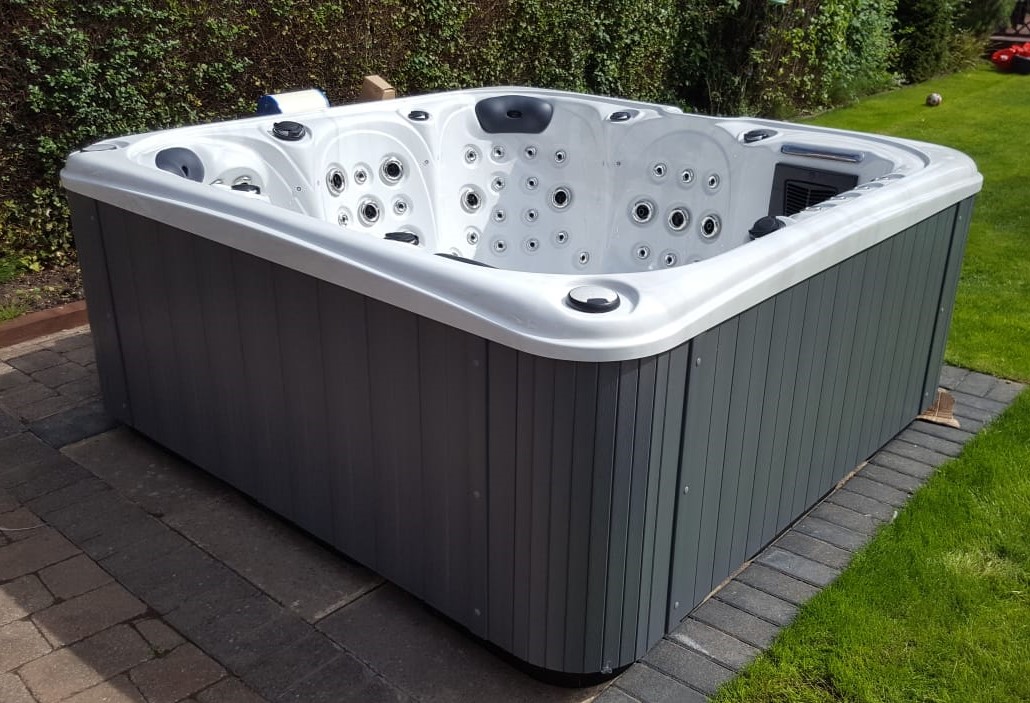 Rose Hot Tub, Rose 6 Seat Hot Tub, 6 Seater Hot Tub, 6 Person Hot Tub